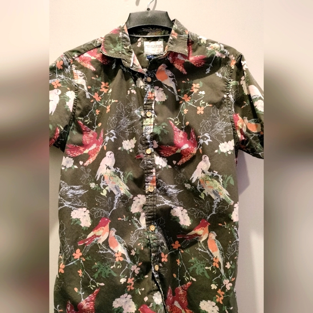 Men's American Heritage Dawson & Brooks Short Sleeve Button Up Bird Floral Shirt